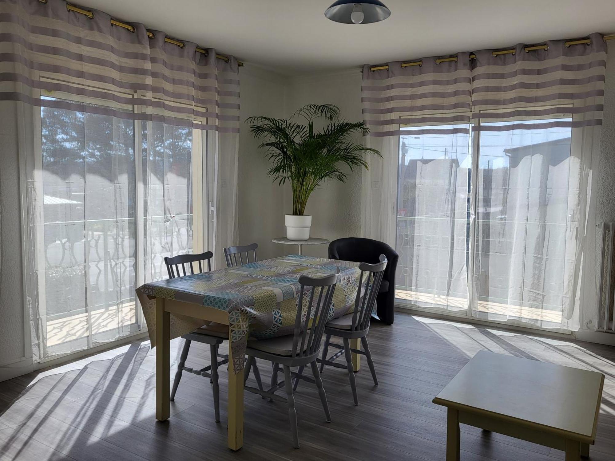 Residence Rose Des Vents Jullouville-les-Pins Exterior photo